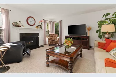 185 Moorland Place, Sun Prairie, WI 53590 - Photo 2