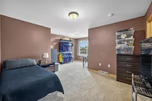 737 Clardell Dr, Sun Prairie, WI 53590 - Photo 22