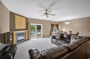 737 Clardell Dr, Sun Prairie, WI 53590 - Photo 6