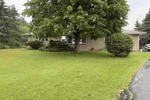 3926 N Harmony Town Hall Rd, Janesville, WI 53546 - Photo 2