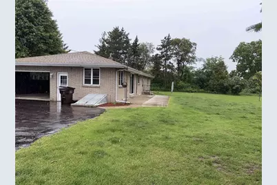 3926 N Harmony Townhall Road, Janesville, WI 53546 - Photo 4