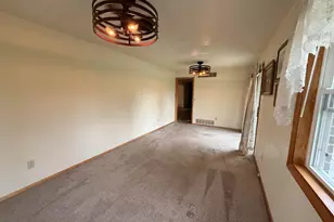 3926 N Harmony Town Hall Rd, Janesville, WI 53546 - Photo 10