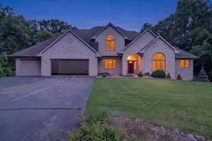 5035 N Northwood Trace, Janesville, WI 53545 - Photo 8