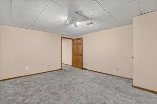 6702 N Abey Ct, Janesville, WI 53536 - Photo 22
