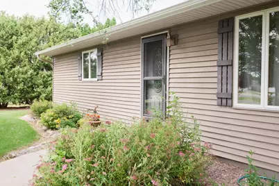 6702 N Abey Court, Janesville, WI 53536 - Photo 2