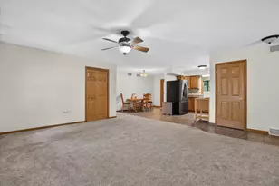 6702 N Abey Ct, Janesville, WI 53536 - Photo 8