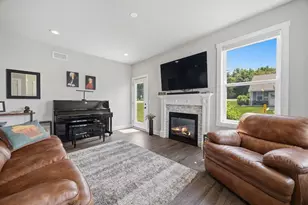 137 Bristle Wy, Edgerton, WI 53534 - Photo 6