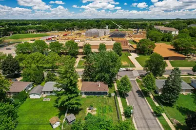 1417 Wyoming Way, Madison, WI 53704 - Photo 32