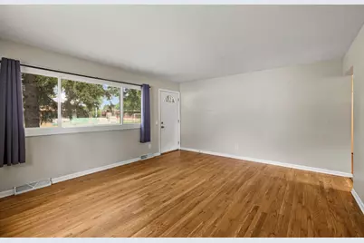 1417 Wyoming Way, Madison, WI 53704 - Photo 4