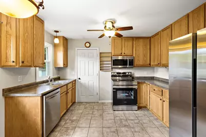 1417 Wyoming Way, Madison, WI 53704 - Photo 8