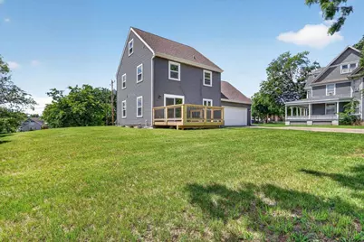 215 Roosevelt Avenue, Beloit, WI 53511 - Photo 2