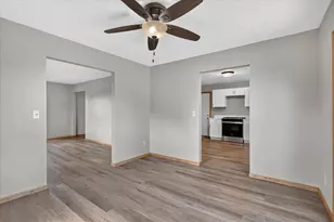 215 Roosevelt Ave, Beloit, WI 53511 - Photo 10