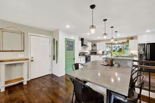 542 Woodview Dr, Sun Prairie, WI 53590 - Photo 10