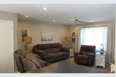 2387 S Park Avenue, Beloit, WI 53511 - Photo 6
