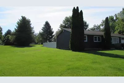2387 S Park Avenue, Beloit, WI 53511 - Photo 4