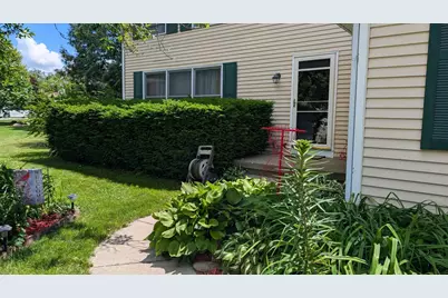420 Melody Lane, Verona, WI 53593 - Photo 4