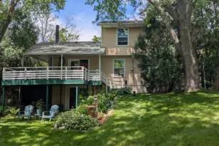 420 Melody Ln, Verona, WI 53593 - Photo 2