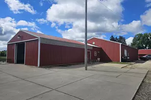 6904 E Buckeye Rd, Madison, WI 53718 - Photo 2