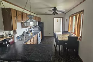 6904 E Buckeye Rd, Madison, WI 53718 - Photo 6