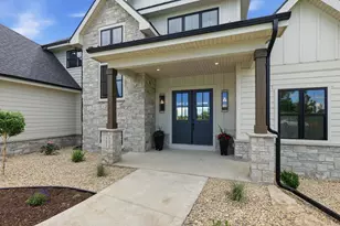 6651 Lucas Ln, Sun Prairie, WI 53598 - Photo 2