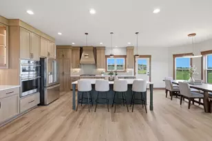 6651 Lucas Ln, Sun Prairie, WI 53598 - Photo 12