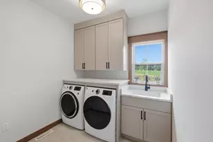 6651 Lucas Ln, Sun Prairie, WI 53598 - Photo 26