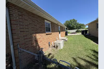 1838 S Osborne Avenue, Janesville, WI 53546 - Photo 28