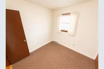 1838 S Osborne Avenue, Janesville, WI 53546 - Photo 10