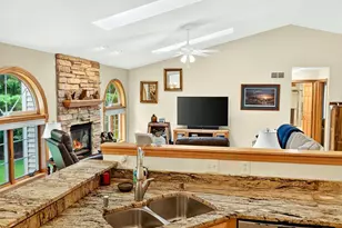 6101 Holscher Rd, Mcfarland, WI 53558 - Photo 8