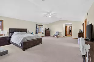 3179 S Davis Dr, Beloit, WI 53511 - Photo 16
