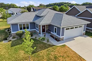 233 Greenway Cir, Deerfield, WI 53531 - Photo 52