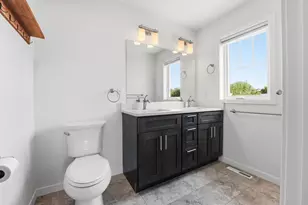 233 Greenway Cir, Deerfield, WI 53531 - Photo 26
