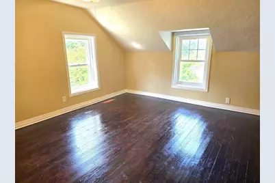 2467 S Riverside Drive, Beloit, WI 53511 - Photo 32