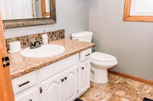 1115 E Iowa St, Prairie Du Chien, WI 53821 - Photo 22