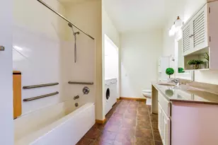 5198 Sassafras Dr, Fitchburg, WI 53711 - Photo 18