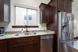 9406 Silverstone Ln, Madison, WI 53593 - Photo 12