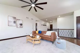 9406 Silverstone Ln, Madison, WI 53593 - Photo 8