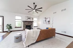 9406 Silverstone Ln, Madison, WI 53593 - Photo 6