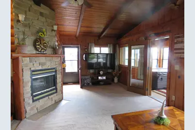 W10243 Del Bern Acres, Fox Lake, WI 53933 - Photo 4