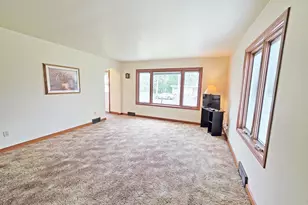 1404 Center St, Watertown, WI 53098 - Photo 6