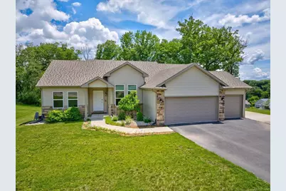 932 E Lauderdale Court, Edgerton, WI 53534 - Photo 1