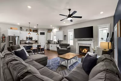 313 Cherry Street, Edgerton, WI 53534 - Photo 4
