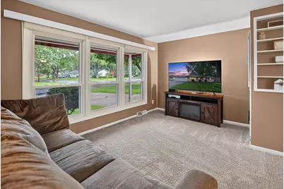494 Hyland Drive, Stoughton, WI 53589 - Photo 4