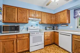 6008 Exchange St, Mcfarland, WI 53558 - Photo 14