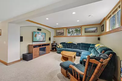 610 Pleasant Valley Parkway, Waunakee, WI 53597 - Photo 32