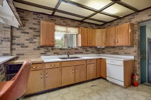 1315 W Court St, Janesville, WI 53548 - Photo 12