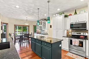 1802 Autumn Hill Dr, Verona, WI 53593 - Photo 10