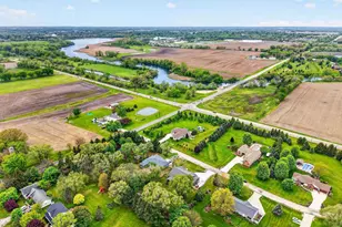 1789 Lunde Cir, Stoughton, WI 53589 - Photo 8