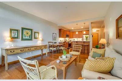 625 N Segoe Road #510, Madison, WI 53705 - Photo 4