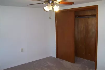 812 E Jefferson Street, Waupun, WI 53963 - Photo 10